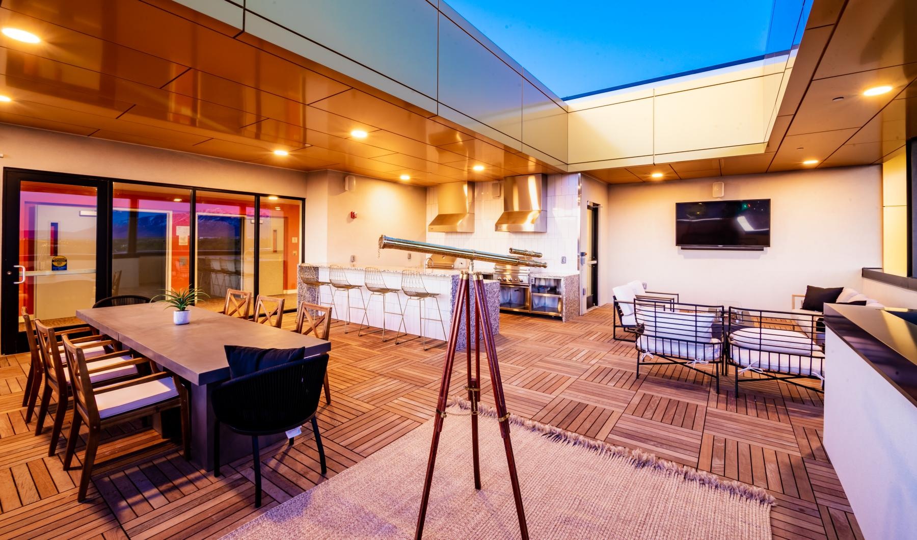 Take advantage of all Quattro has to offer a room with tables and chairs